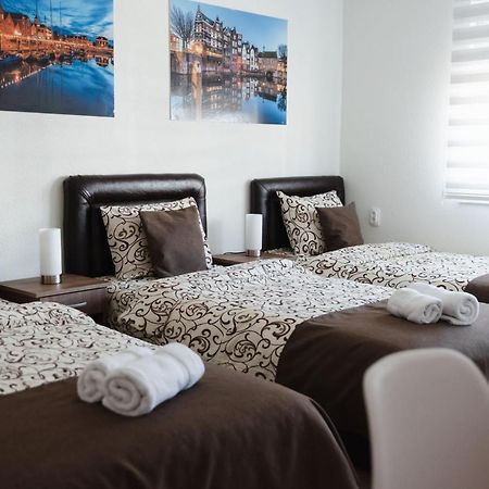 Apartmani Centar Lux New Nagybecskerek Kültér fotó