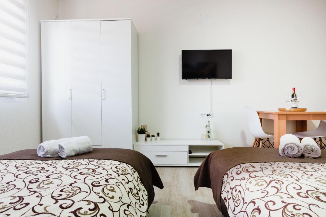 Apartmani Centar Lux New Nagybecskerek Kültér fotó