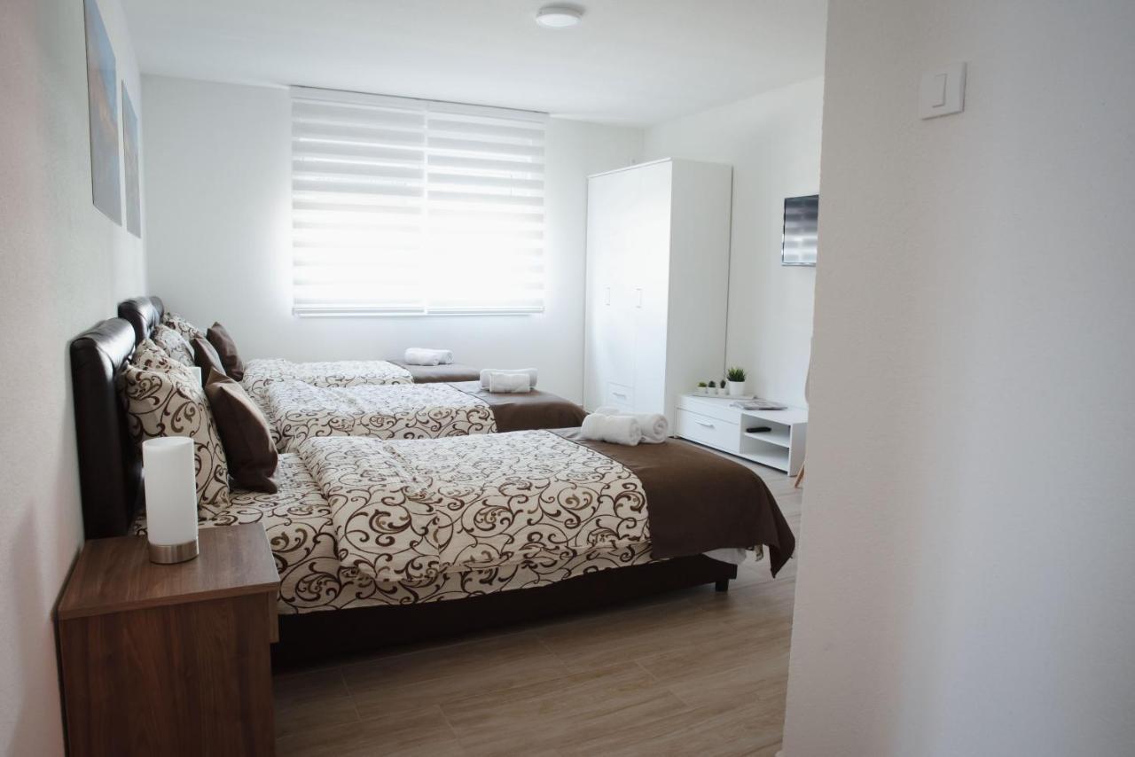 Apartmani Centar Lux New Nagybecskerek Kültér fotó